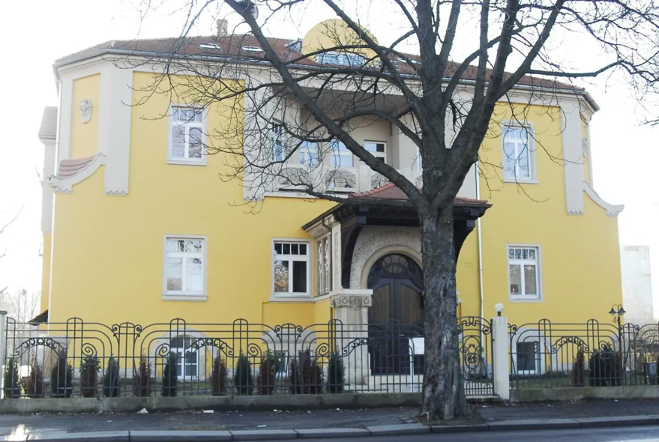 Hotel Villa De Baron Dresden